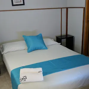 ** Hotel Bahia Blanca Frente Al Mar Colombia